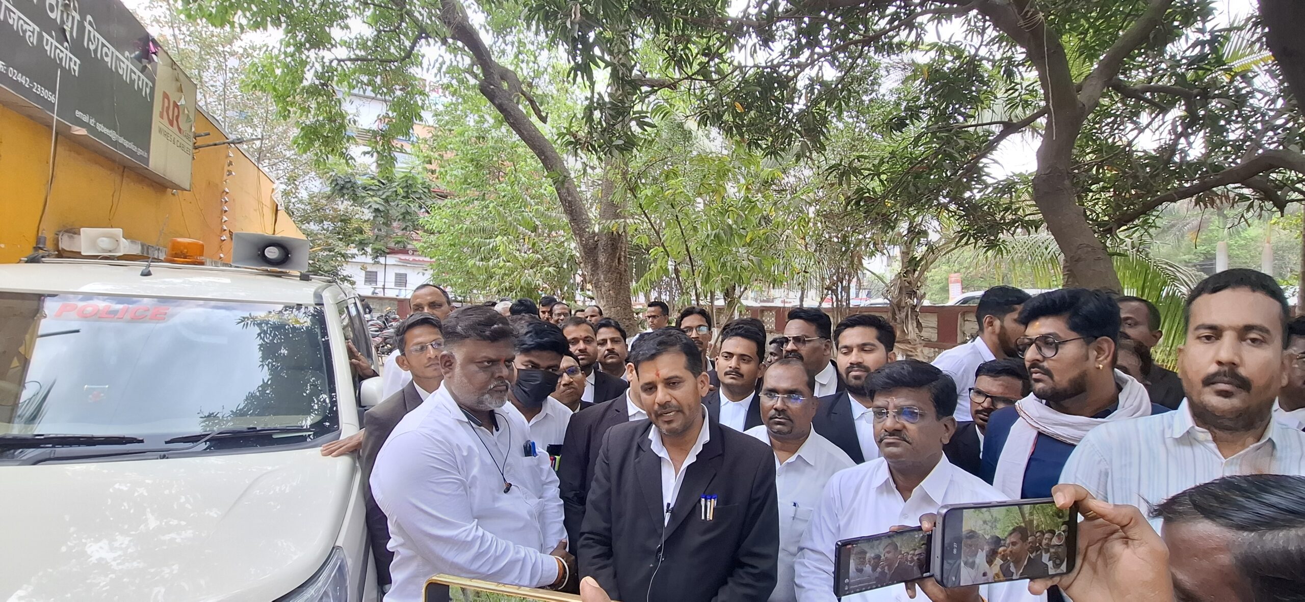 बीडमध्ये वकिलाला मारहाण!