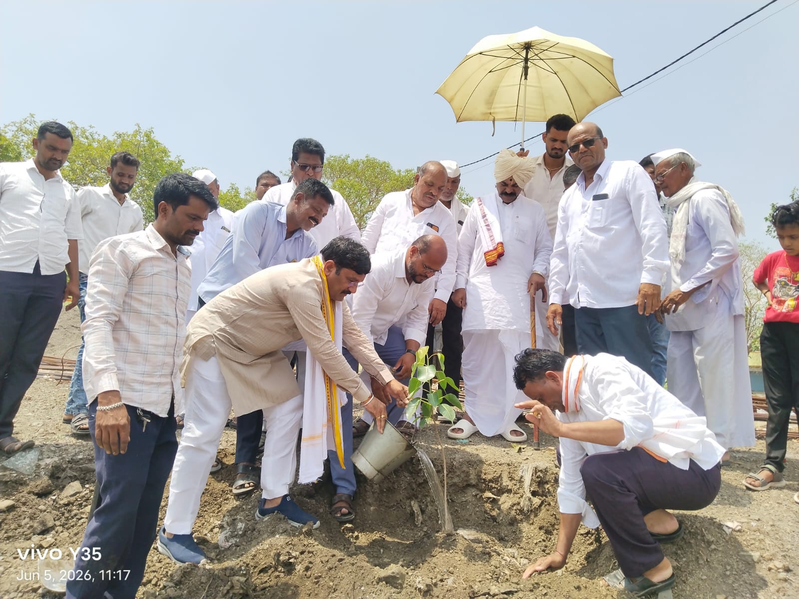 भाजप लावणार प्रत्येक बूथवर पाच झाडं -जिल्हाध्यक्ष शंकर देशमुख यांचा निर्धार!